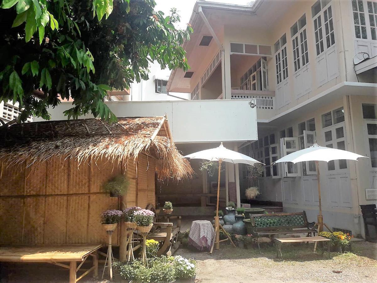 Coc Guest House & Hostel Chiang Mai Exteriör bild