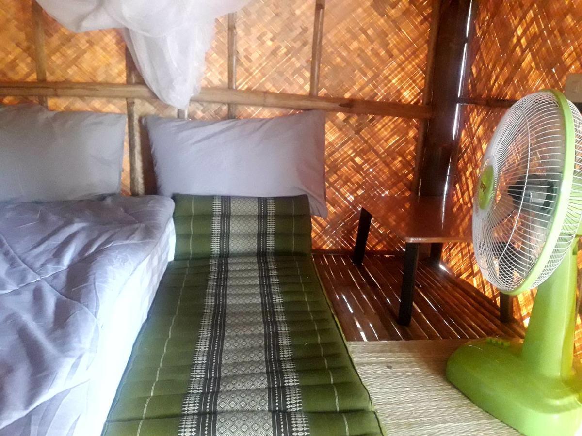 Coc Guest House & Hostel Chiang Mai Exteriör bild