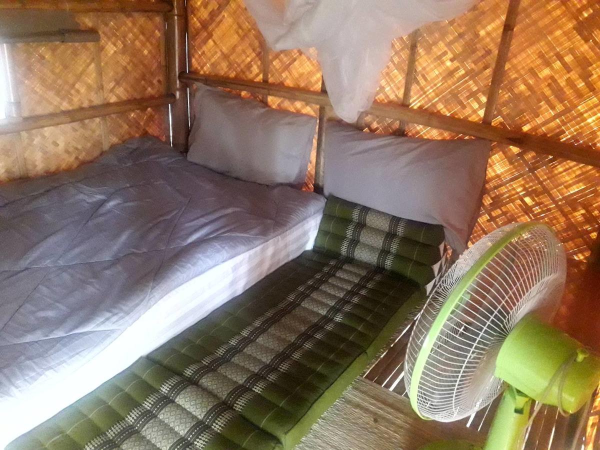 Coc Guest House & Hostel Chiang Mai Exteriör bild