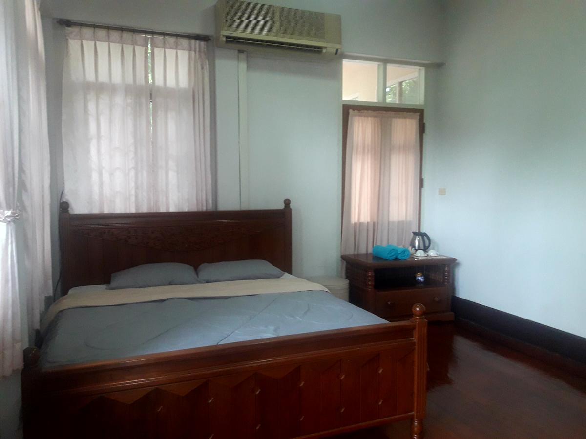 Coc Guest House & Hostel Chiang Mai Exteriör bild