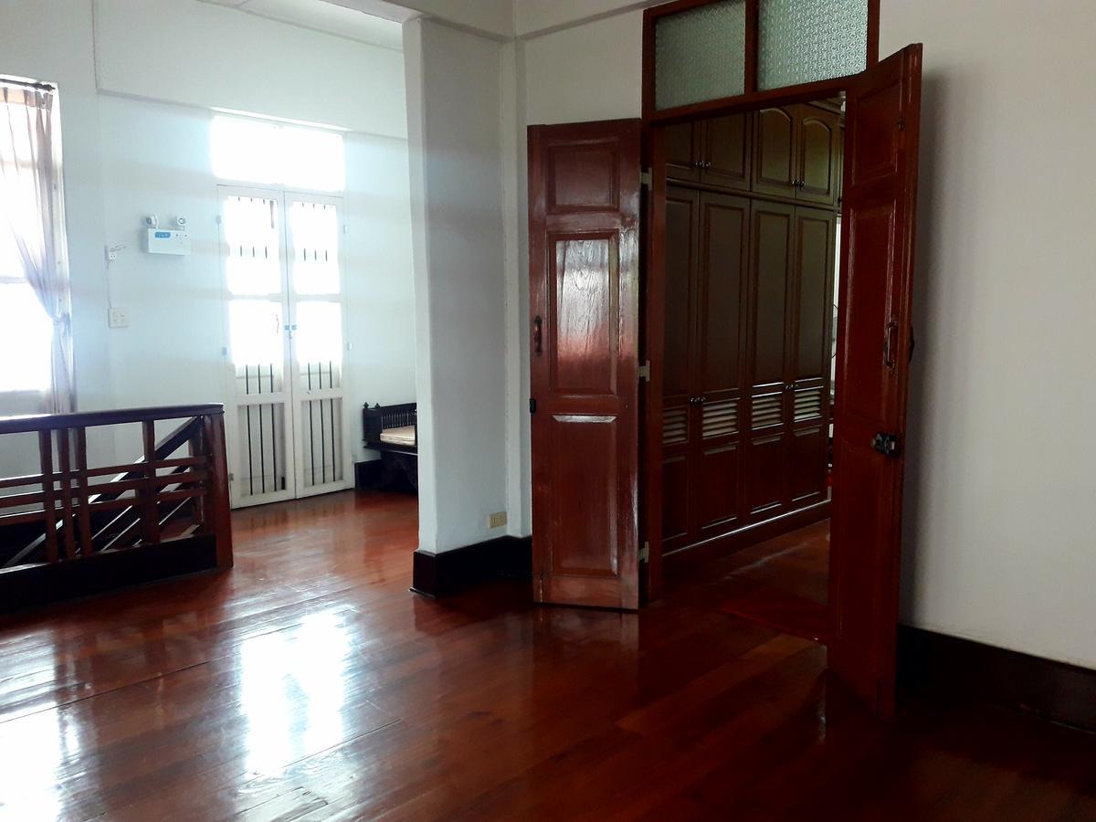 Coc Guest House & Hostel Chiang Mai Exteriör bild